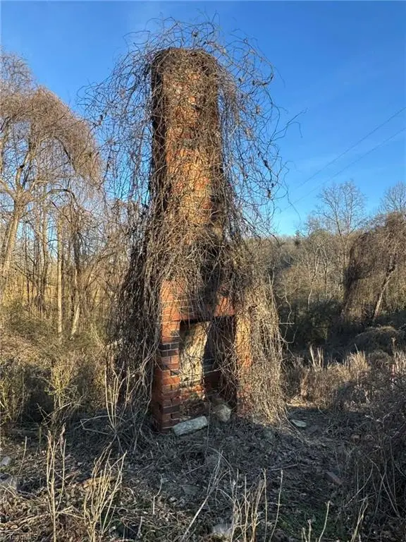 002 Rock Creek Ch Road, North Wilkesboro, NC 28659 - Image #1