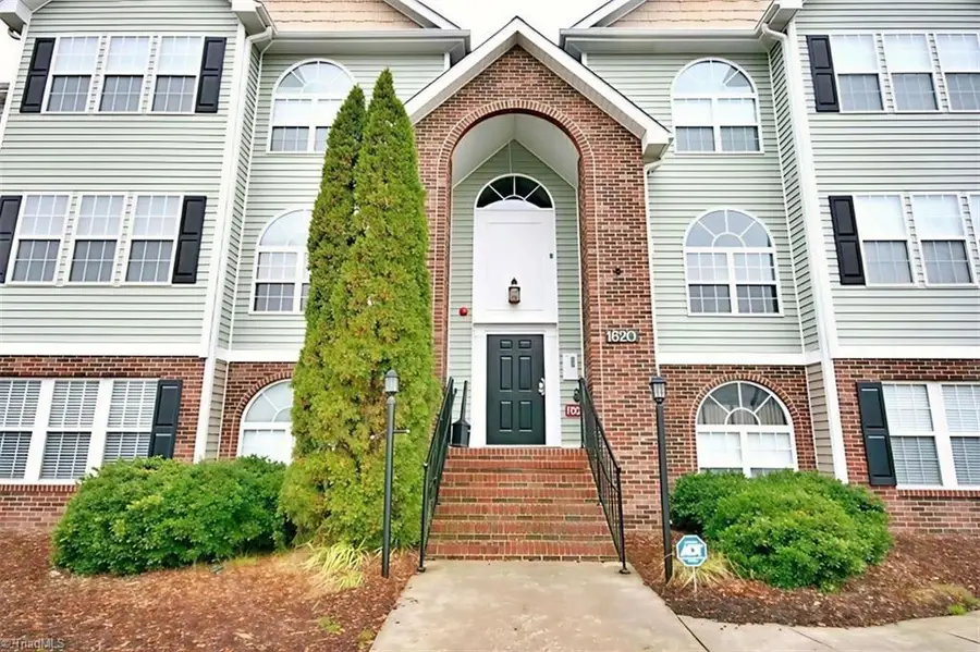 1620 Cherry Blossom Lane #103, Winston Salem, NC 27127 - Image #2