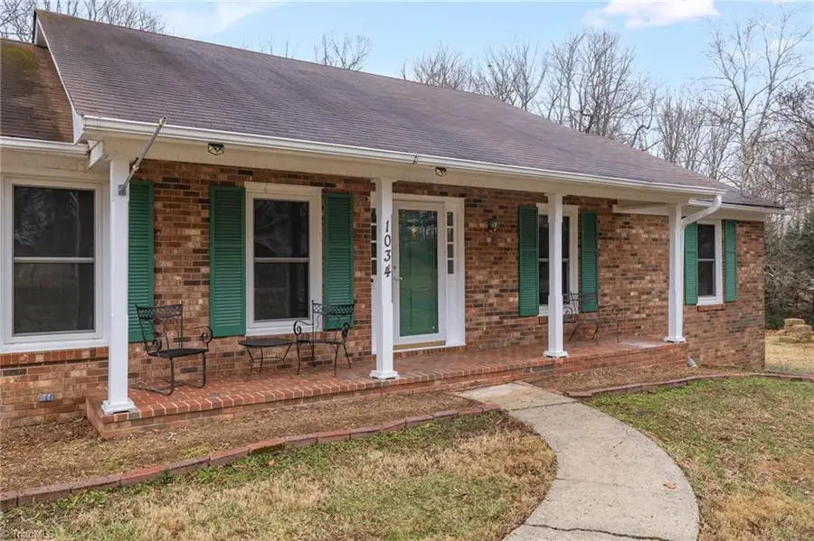 1034 Pine Knolls Road, Kernersville, NC 27284 - #2