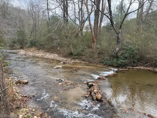 4337 Parsonsville Road, Purlear, NC 28665 - Image #2