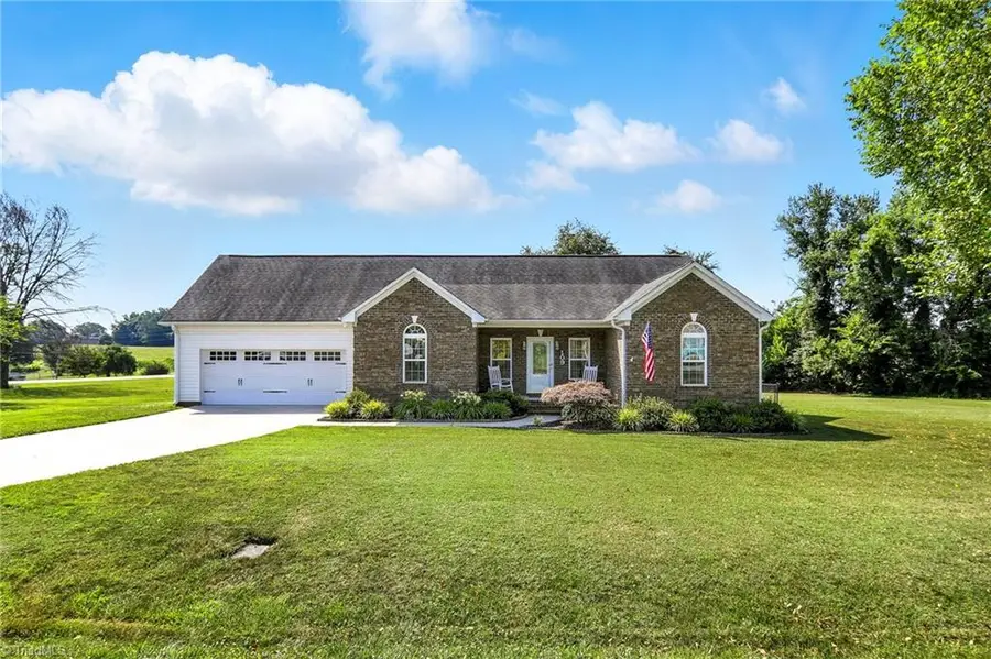 109 Marbrook Drive, Mocksville, NC 27028 - Image #2