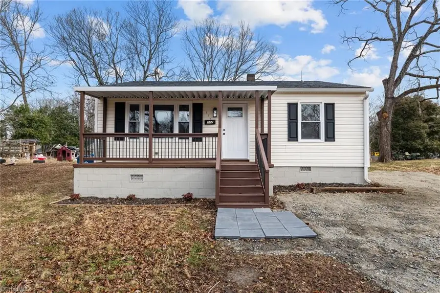 112 Holman Street, Mocksville, NC 27028 - Image #2