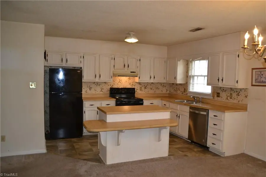 2400 Cottage Place, Greensboro, NC 27455 - Image #2