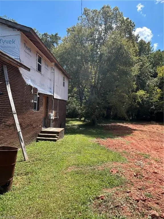 918 Dixie Street, Lexington, NC 27292