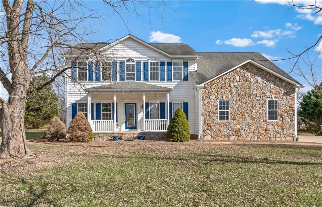 208 Mountain View Road, Statesville, NC 28625 - Image #1