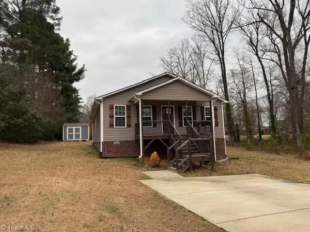 803 Leach Avenue, Thomasville, NC 27360 - Image #2