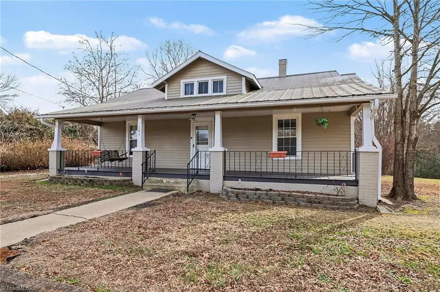 141 W Noell Avenue, Denton, NC 27239 - Image #3