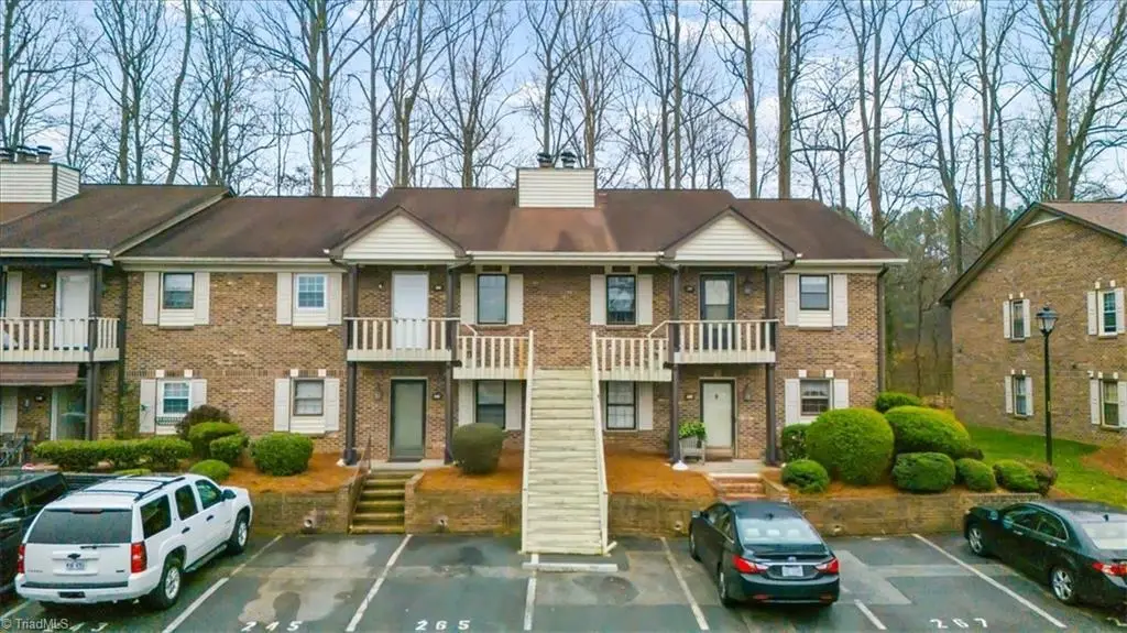 265 Olde Vineyard Court, Winston Salem, NC 27104 - Image #1