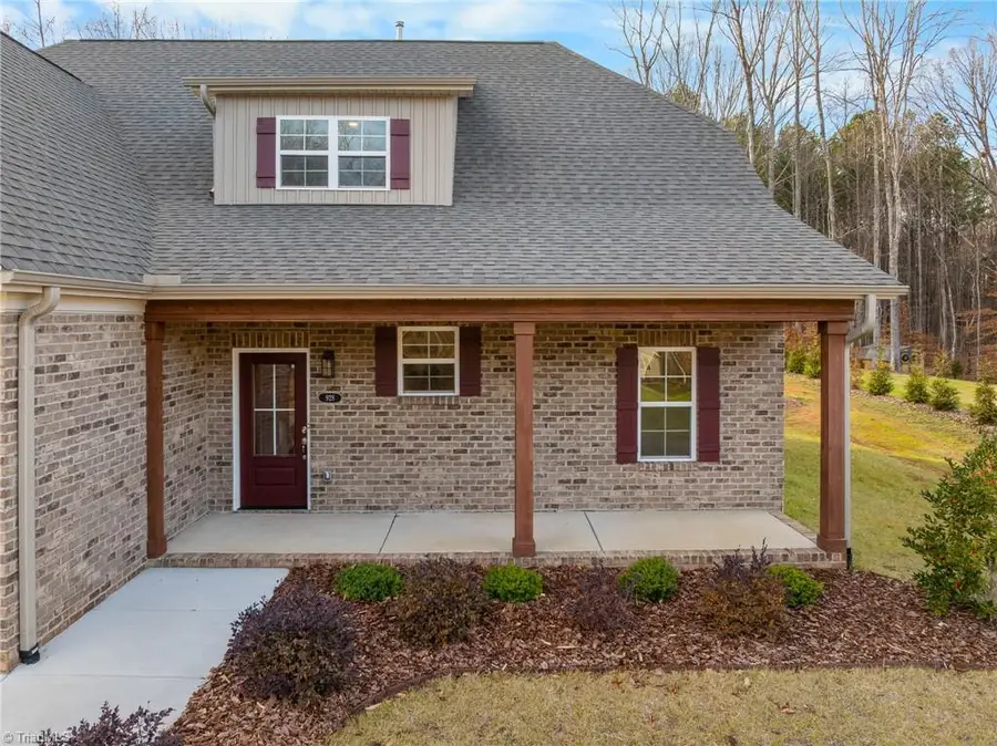 928 Kapstone Crossing, Lexington, NC 27295 - Image #2