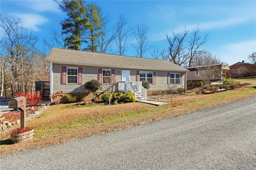 220 Circle Street, Millers Creek, NC 28651 - Image #1