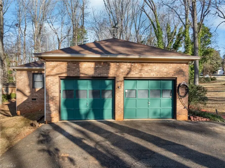 4320 Woodbourne Drive, Clemmons, NC 27012 - Image #3