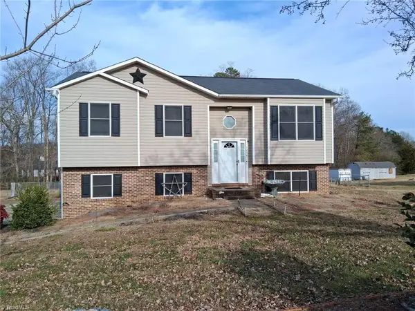1034 Kentland Drive, King, NC 27021