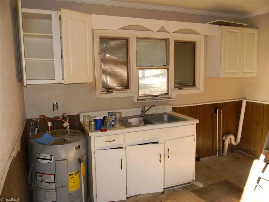 1813 Ontario Street, Greensboro, NC 27403 - Image #2