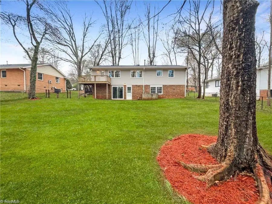 310 Foxcroft Drive, Winston Salem, NC 27103 - Image #3