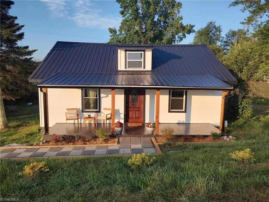 13886 Danville Pike, Laurel Fork, VA 24352 - Image #1