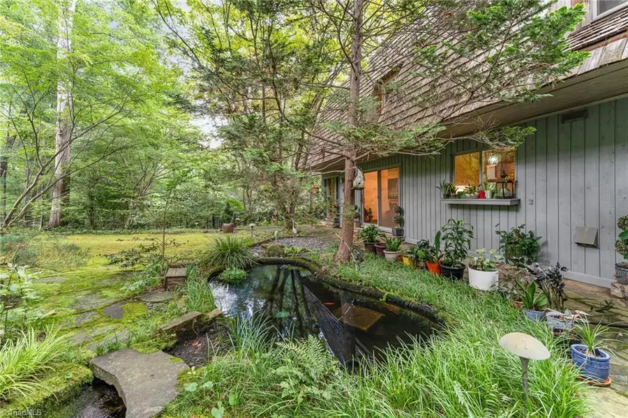 565 Knob View Drive, Winston Salem, NC 27104 - Image #2