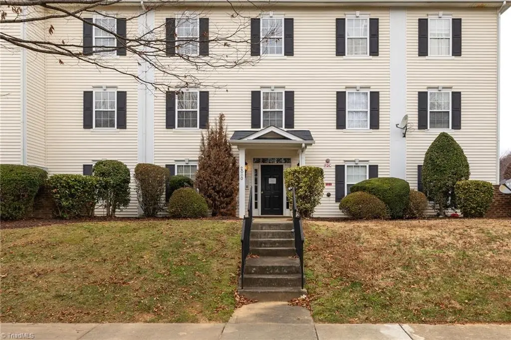 2204 Mcconnell Drive, Kernersville, NC 27284 - Image #1