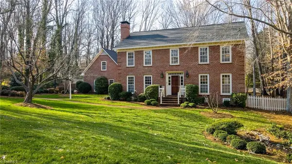 5 Kenbridge Court, Greensboro, NC 27410