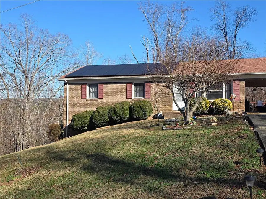 166 Town Lane, Mount Airy, NC 27030 - Image #2