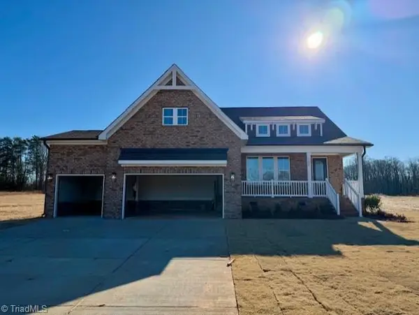 5600 Penguin Drive, Summerfield, NC 27358