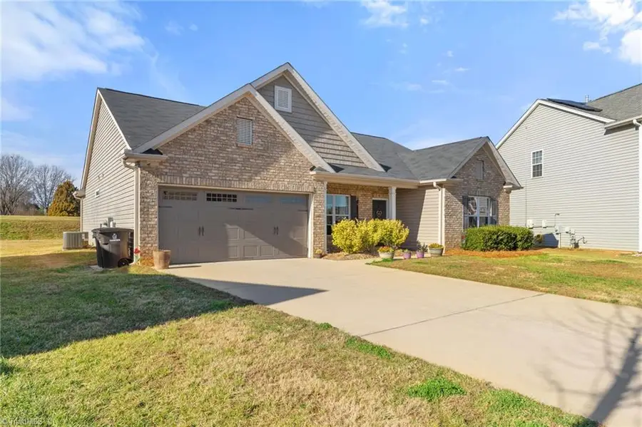 1378 Land Grove Drive, Kernersville, NC 27284 - Image #3