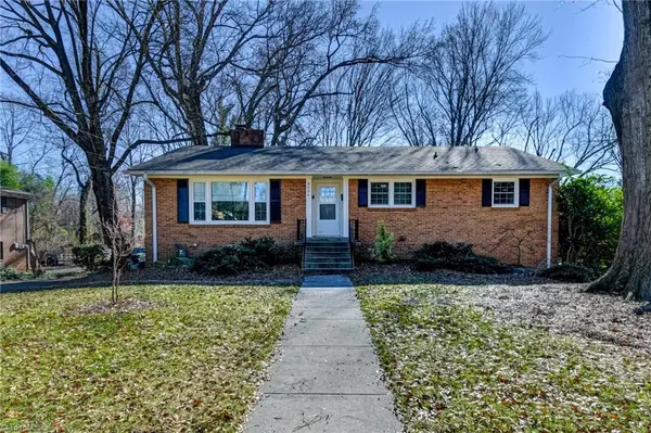 3096 Kinnamon Road, Winston-Salem, NC 27104