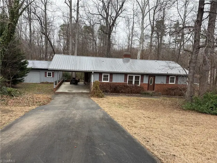 163 E Meadow Road, Thomasville, NC 27360 - Image #2
