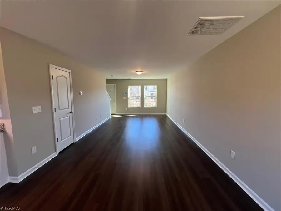 109 Lemon Lane, Greensboro, NC 27405 - Image #3