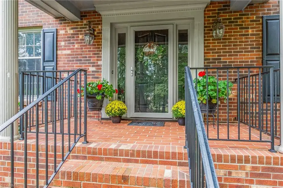 7020 Stancliff Court, Clemmons, NC 27012 - Image #2