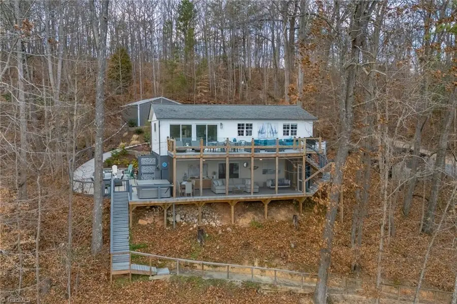 570 Hillview Drive, Lexington, NC 27292 - #2