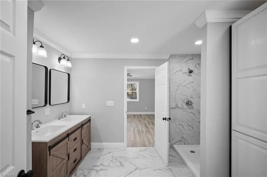 104 Hillside Drive, Lexington, NC 27295 - Image #2