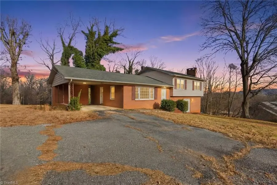 1625 Brushy Mountain Road, Wilkesboro, NC 28697 - Image #2