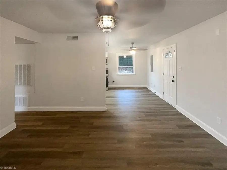 4043 Larkspur Place, Winston Salem, NC 27105 - Image #3