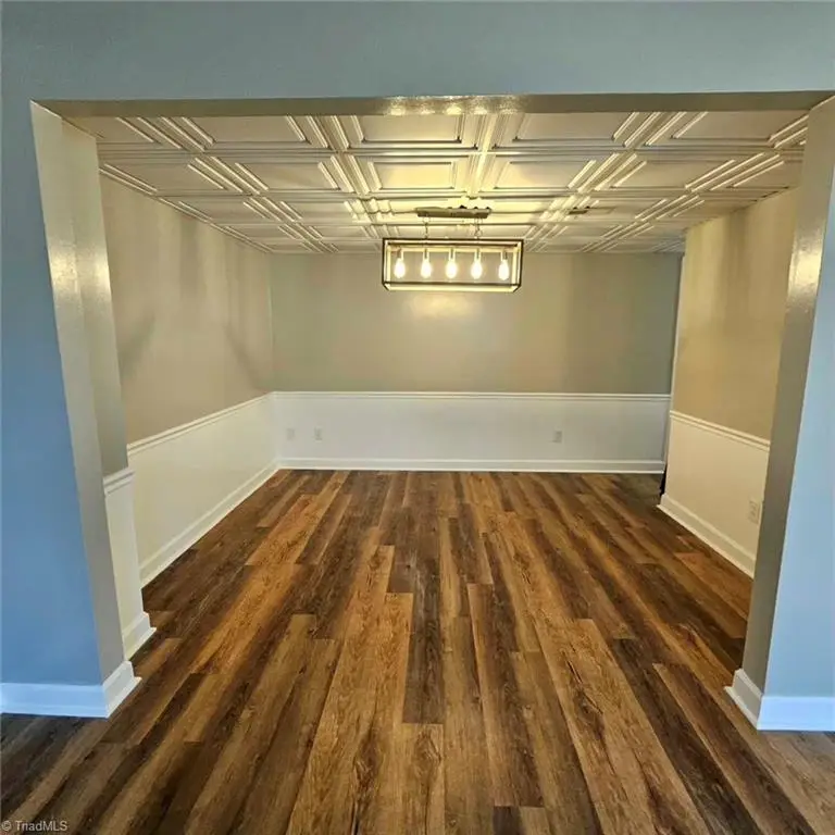 3959 #E Valley Court, Winston Salem, NC 27106 - #3