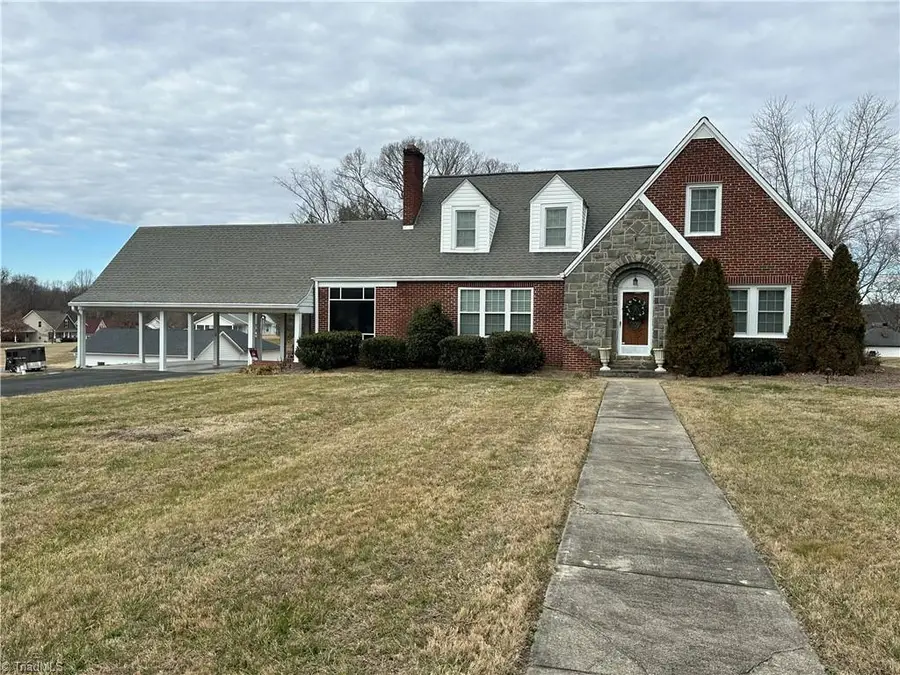 1919 Westfield Road, Mount Airy, NC 27030 - Image #2