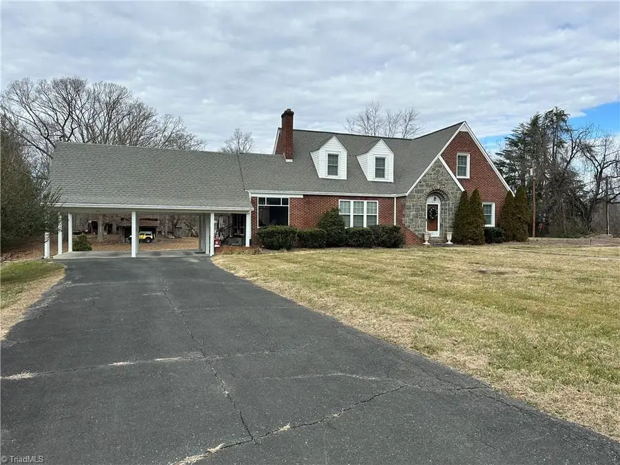1919 Westfield Road, Mount Airy, NC 27030 - Image #3