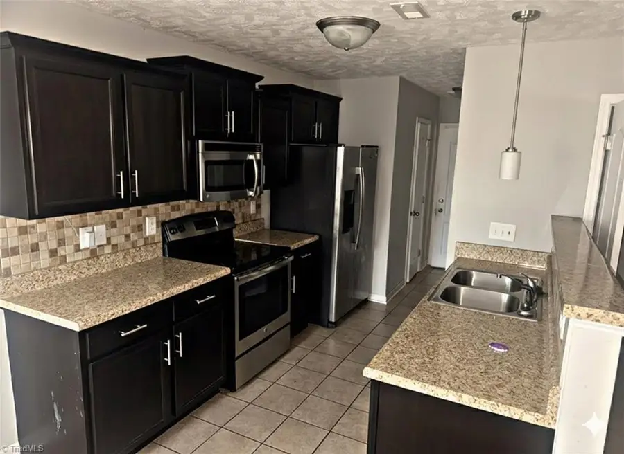 6800 Woodmark Drive, Fayetteville, NC 28314 - #3