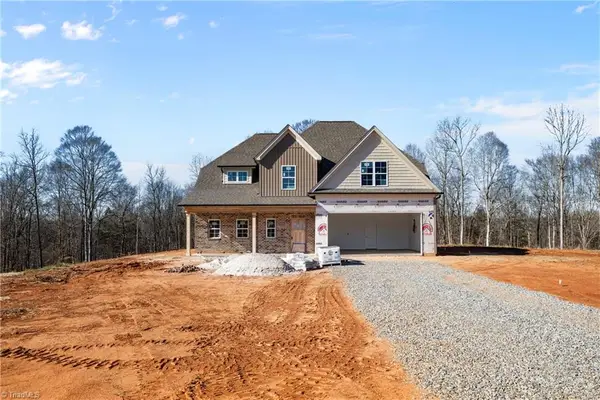 408 Enclave Drive, Clemmons, NC 27012