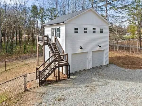 170 N Barons Road, Clemmons, NC 27012