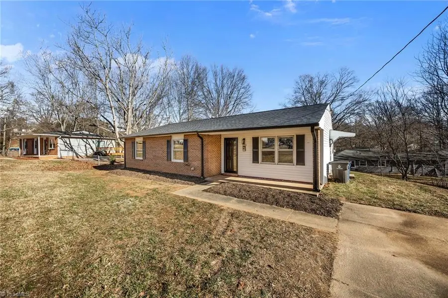 5207 Butterfield Drive, Winston Salem, NC 27105 - Image #2