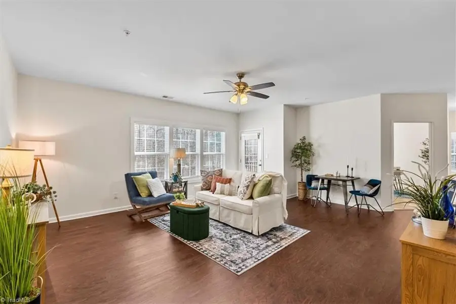2608 Pennoak Way #L, Greensboro, NC 27407 - Image #2