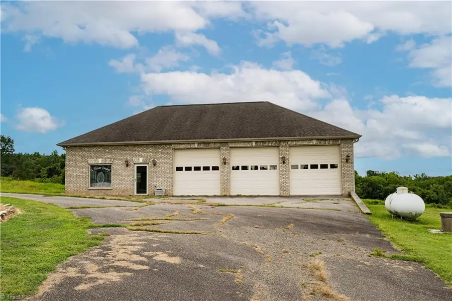 13177 Philpott Road, Alton, VA 24520 - #2