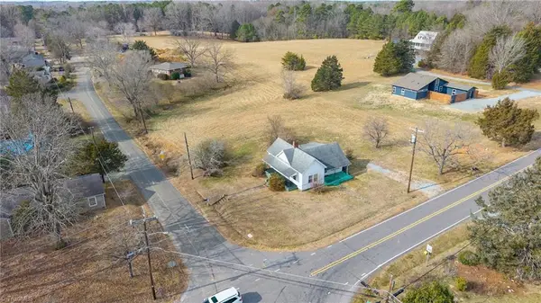 1004 W King Street, Hillsborough, NC 27278