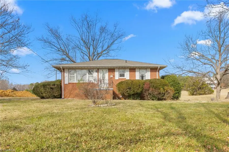 1008 W King Street, Hillsborough, NC 27278 - Image #2