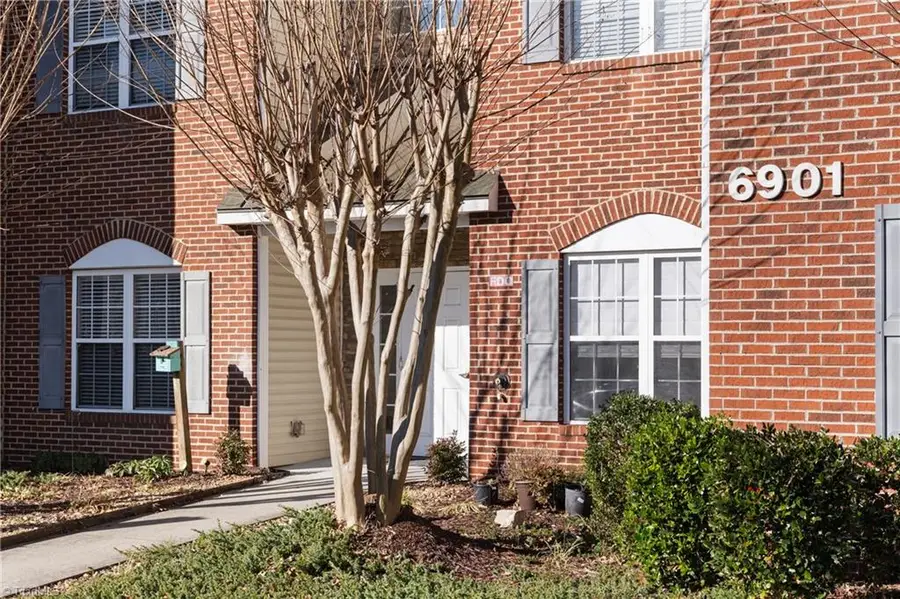 6901 Hanesbrook Circle #102, Clemmons, NC 27012 - Image #2