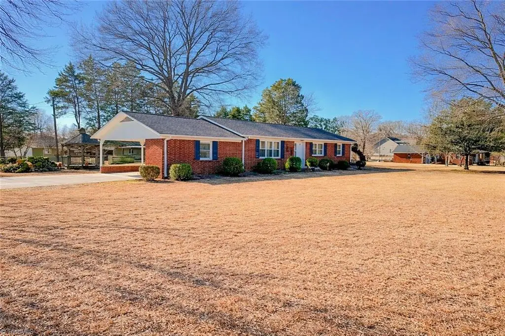 506 Archergate Road, Browns Summit, NC 27214 - #1