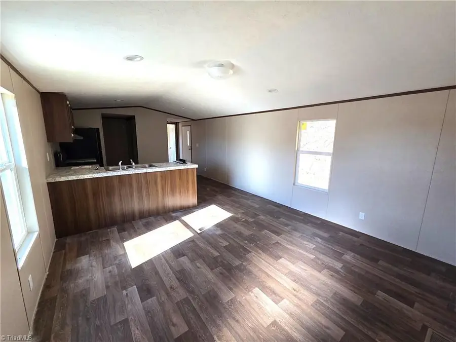 2211 Lynchburg Road, Westfield, NC 27053 - Image #2