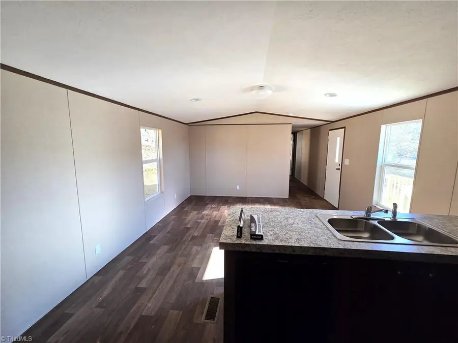 2211 Lynchburg Road, Westfield, NC 27053 - Image #3