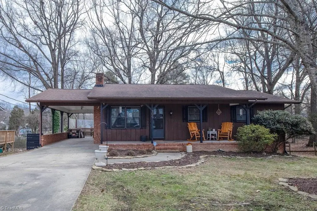 305 Carter Drive, Thomasville, NC 27360 - Image #1