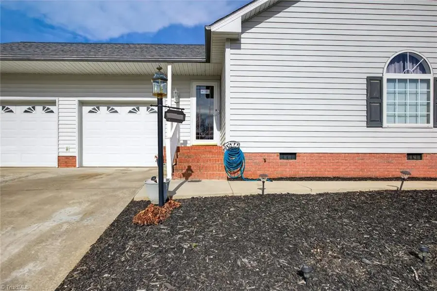 1978 Waccamaw Path, Winston Salem, NC 27127 - Image #3